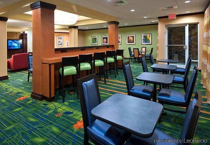 Fairfield Inn & Suites By Marriott Tallahassee Central Restaurace fotografie